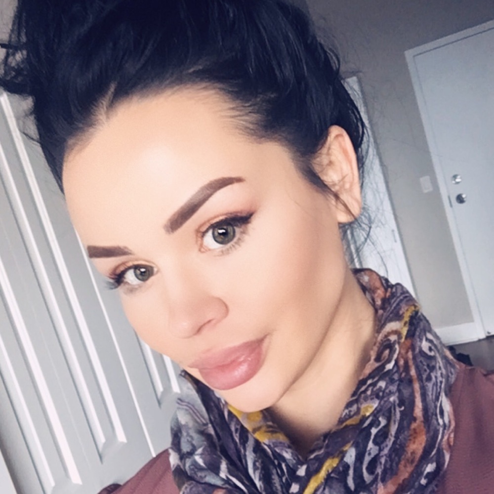 Meet your Posher, Kaylin